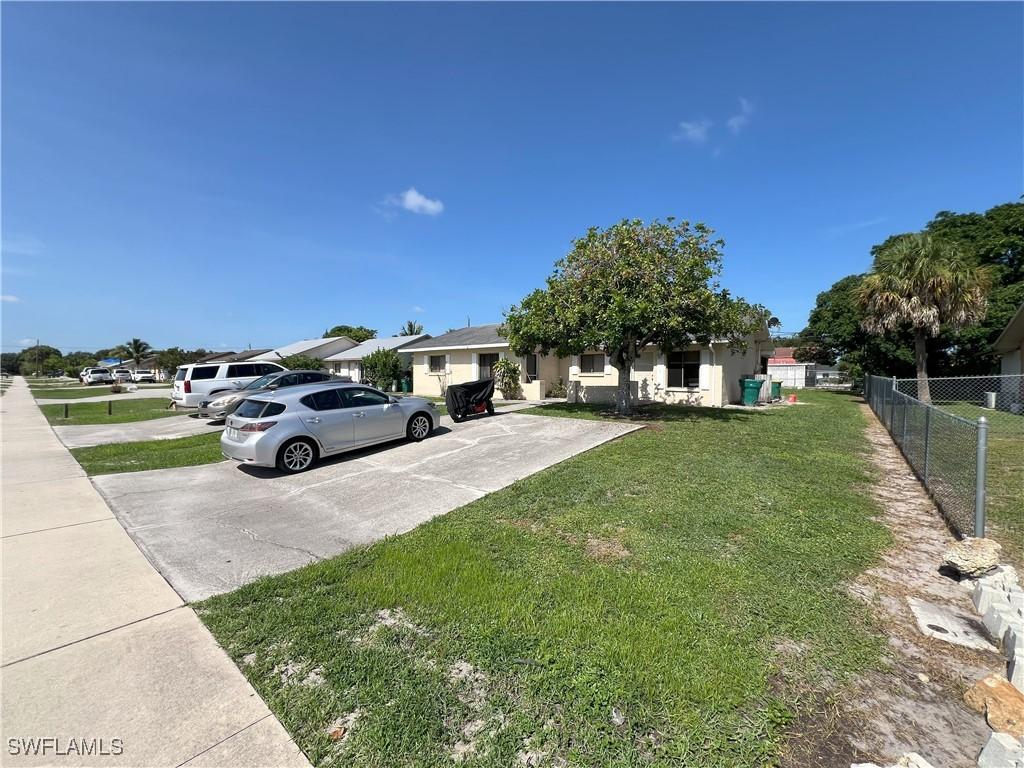 2129 46th Ter., Naples, FL 34116