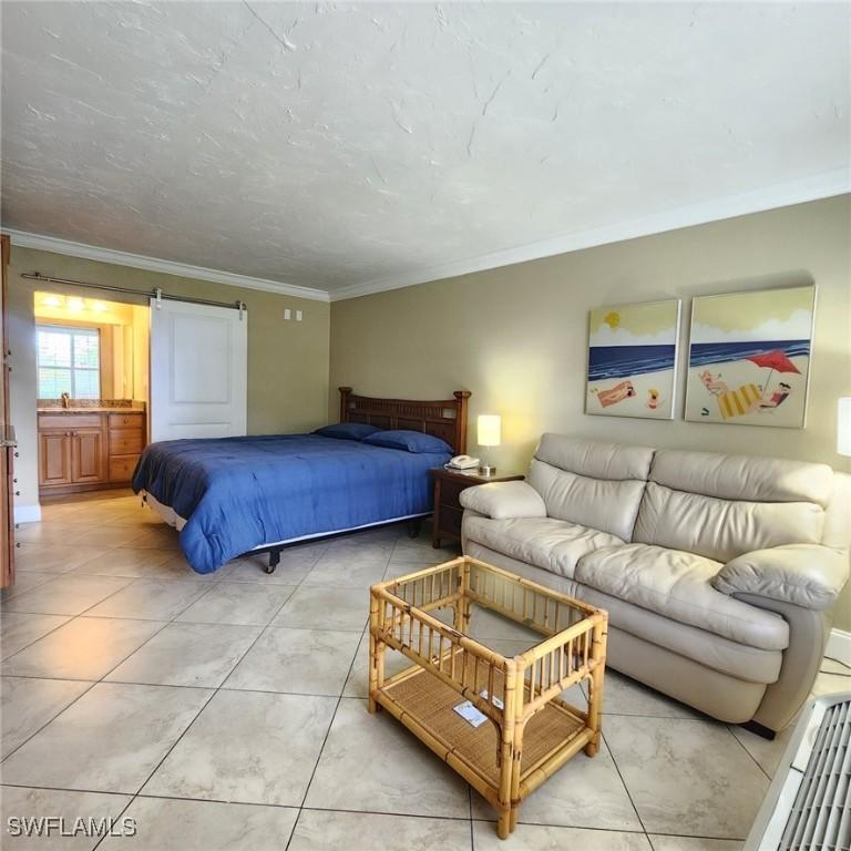 2555 9th St. #137, Naples, FL 34103