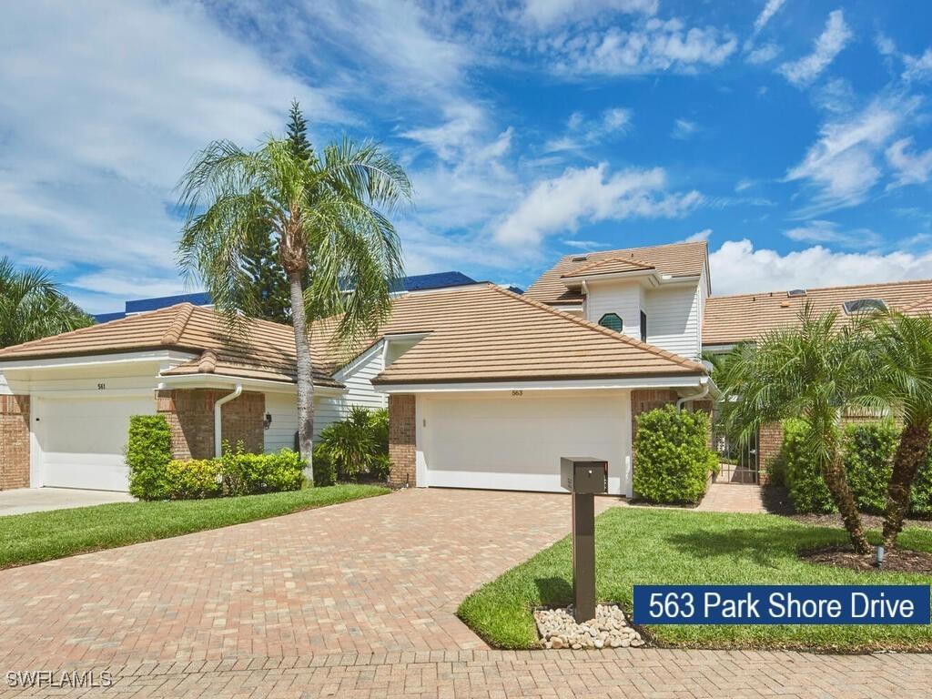 563 Park Shore Dr. #G2, Naples, FL 34103