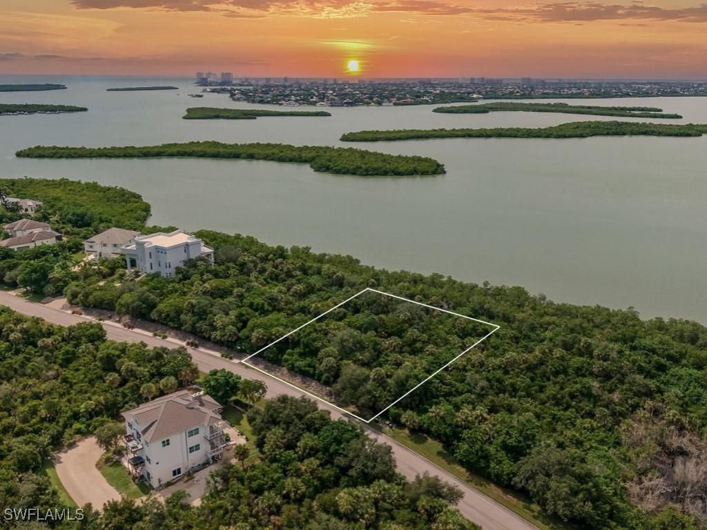 1097 Blue Hill Creek Dr., Marco Island, FL 34145