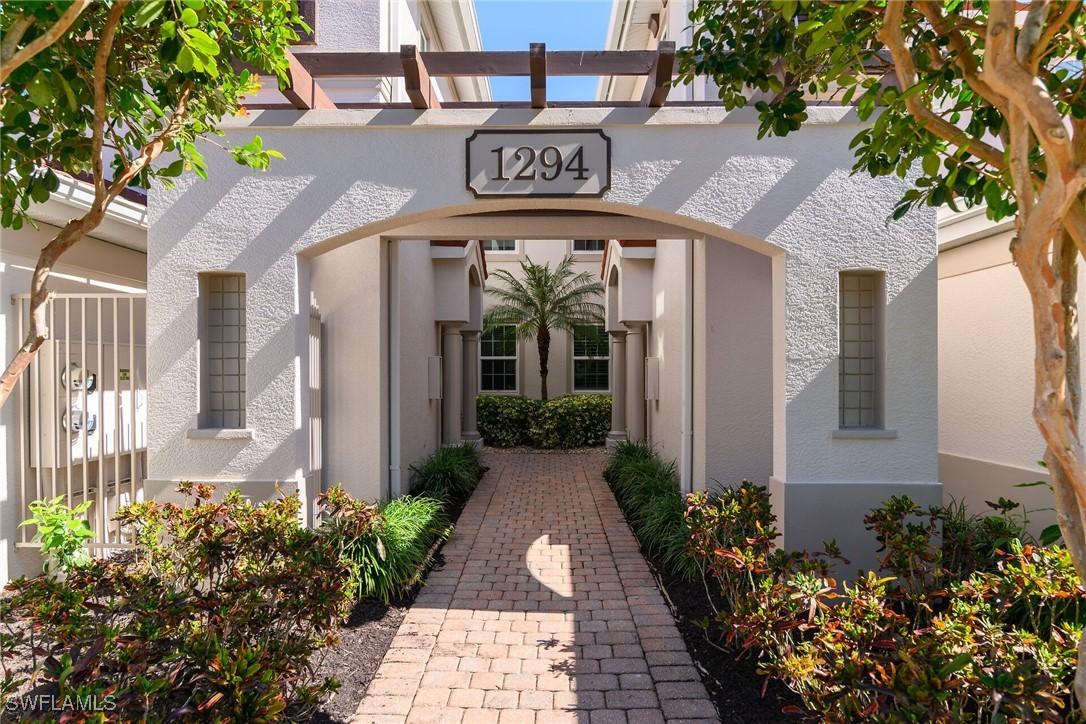 1294 Rialto Way #202, Naples, FL 34114