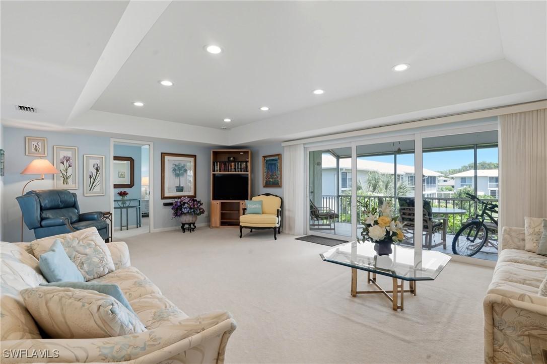 196 Peppermint Ln. #938, Naples, FL 34112