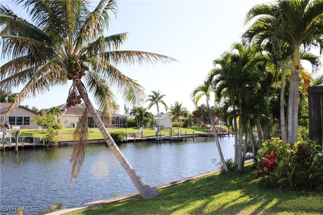 230 Kamal Pkwy., Cape Coral, FL 33904