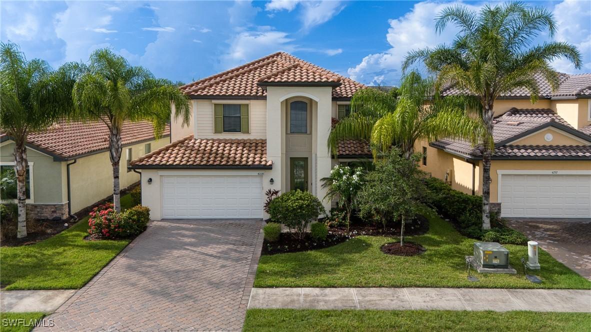 4228 Raffia Palm Cir., Naples, FL 34119