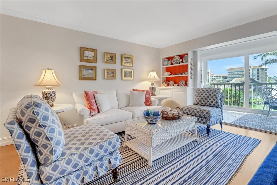 2850 Gulf Shore Blvd. #203, Naples, FL 34103