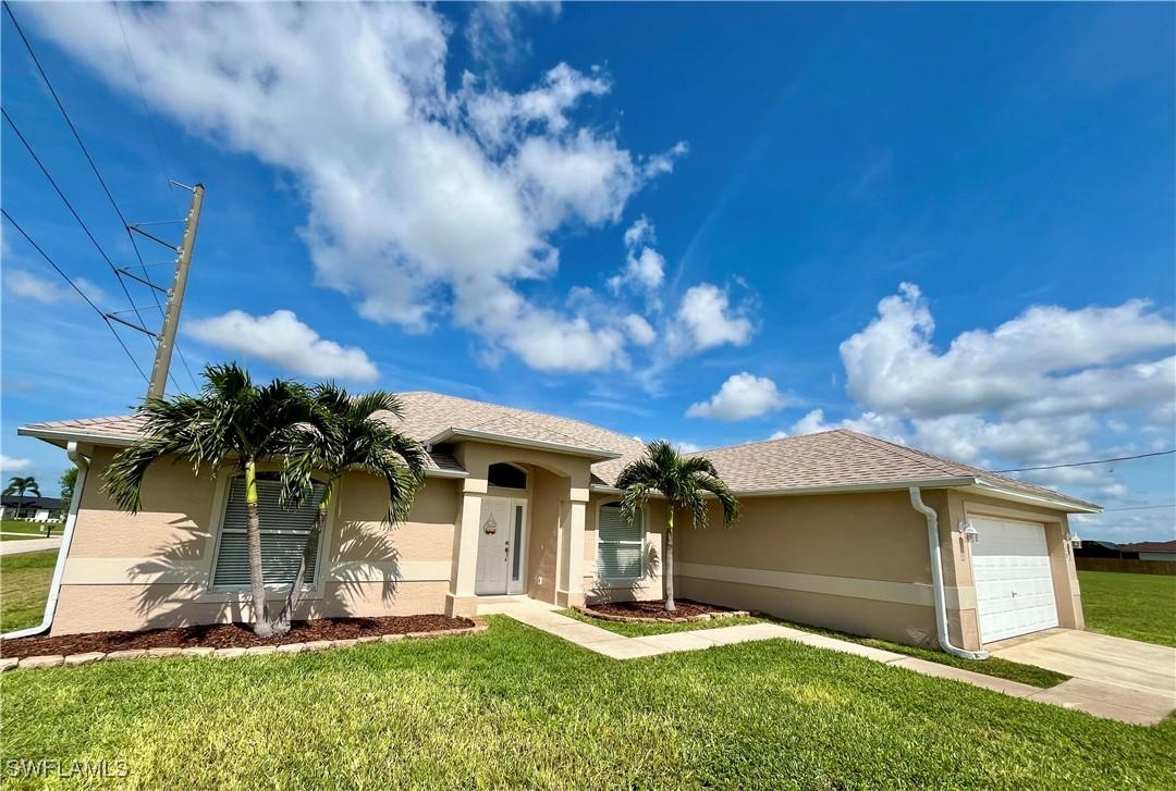 2720 NE 1st Pl., Cape Coral, FL 33909