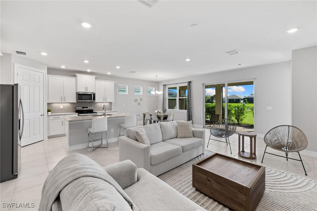 28016 Captiva Shell Loop, Bonita Springs, FL 34135