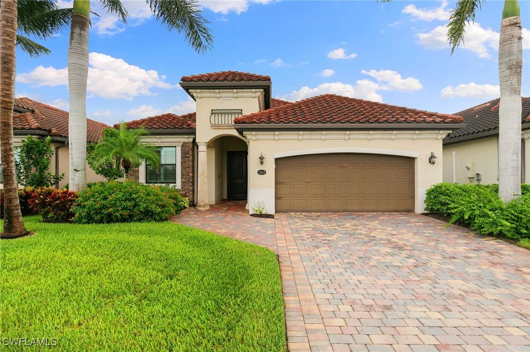 2862 Aviamar Cir., Naples, FL 34114