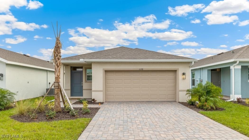 16792 Elkhorn Coral Dr., North Fort Myers, FL 33903