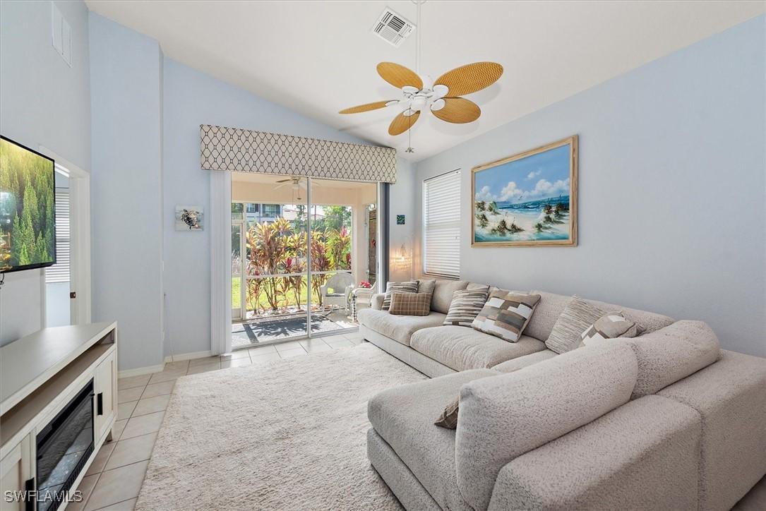4274 Avian Ave., Fort Myers, FL 33916