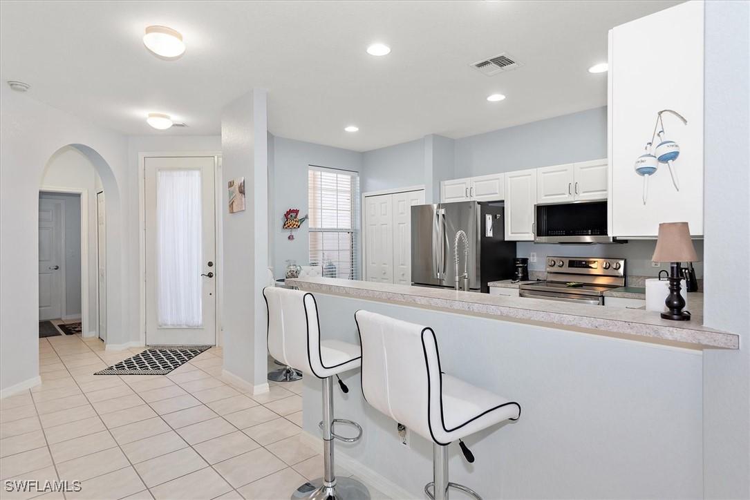 4274 Avian Ave., Fort Myers, FL 33916