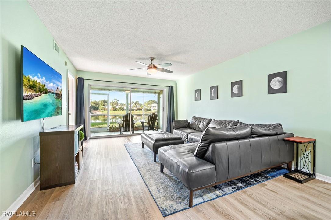 885 New Waterford Dr. #U101, Naples, FL 34104
