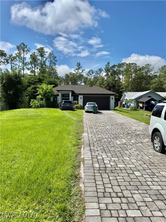 3232 4th Ave., Naples, FL 34117