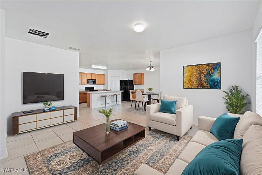 2530 SW 9th Ave., Cape Coral, FL 33914