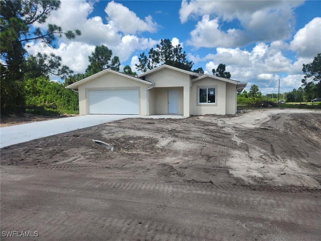 875 Cervantes St., Lehigh Acres, FL 33974