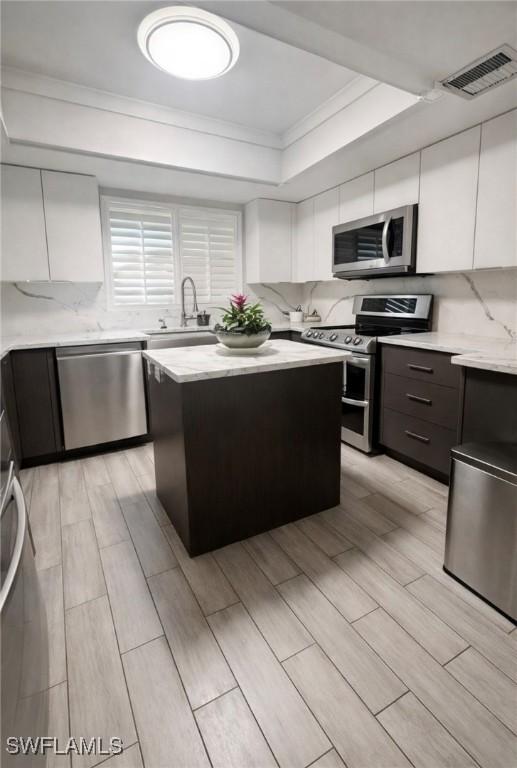 1020 Palm View Dr. #101C, Naples, FL 34110