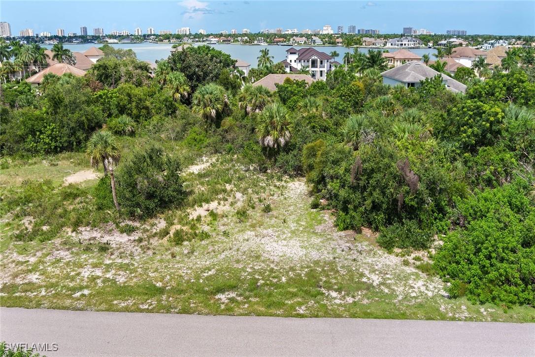 680 Inlet Dr., Marco Island, FL 34145
