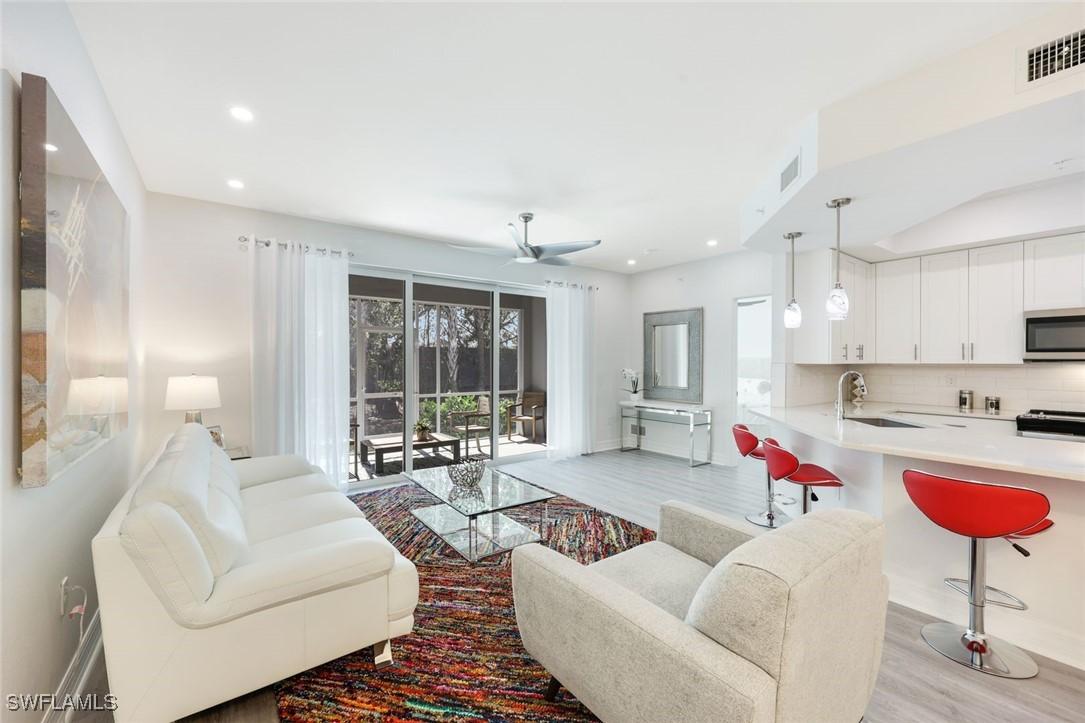 268 Indies Dr. #101, Naples, FL 34114