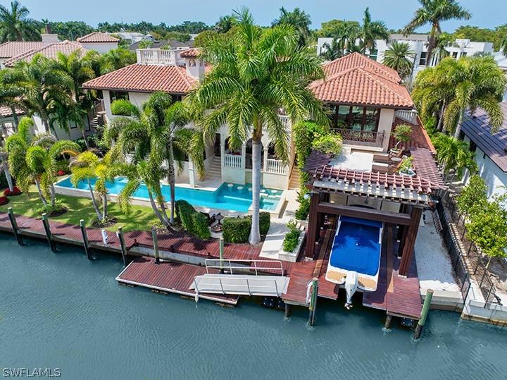 2233 Forrest Ln., Naples, FL 34102