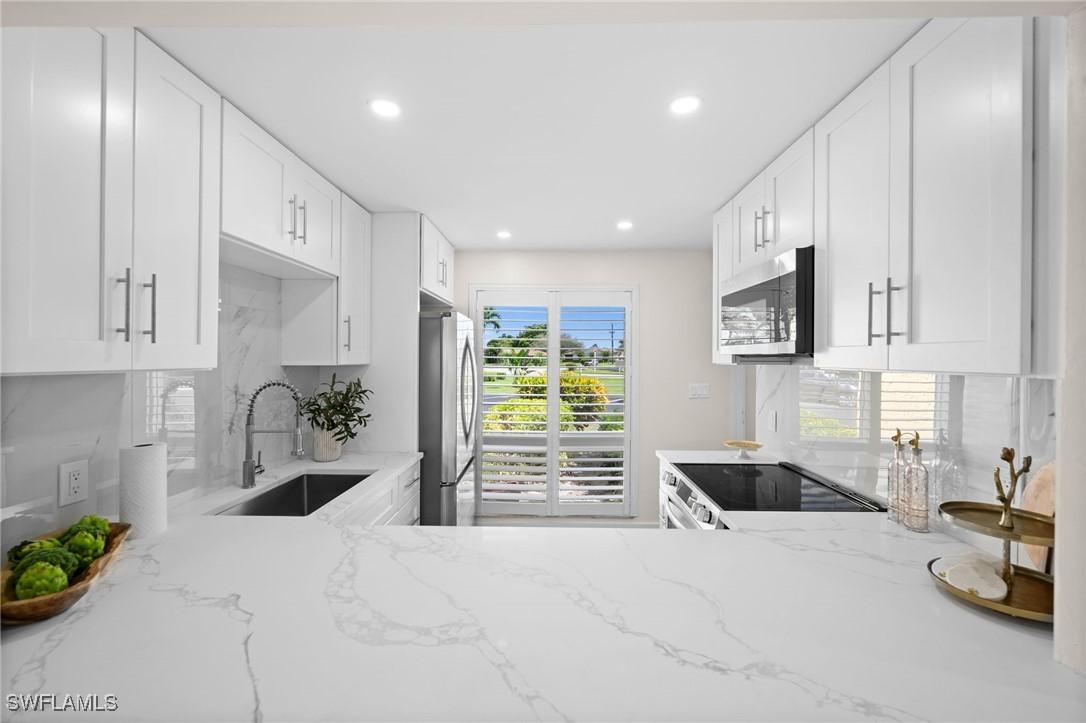 378 Palm Dr. #1, Naples, FL 34112