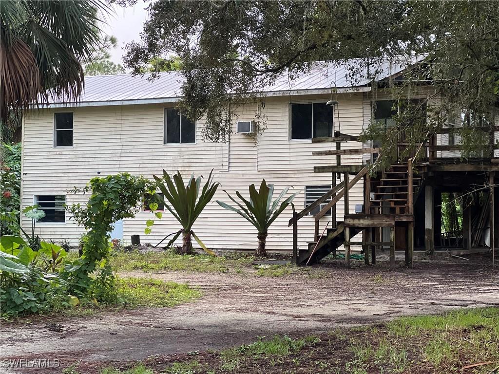 460 39th Ave., Naples, FL 34120