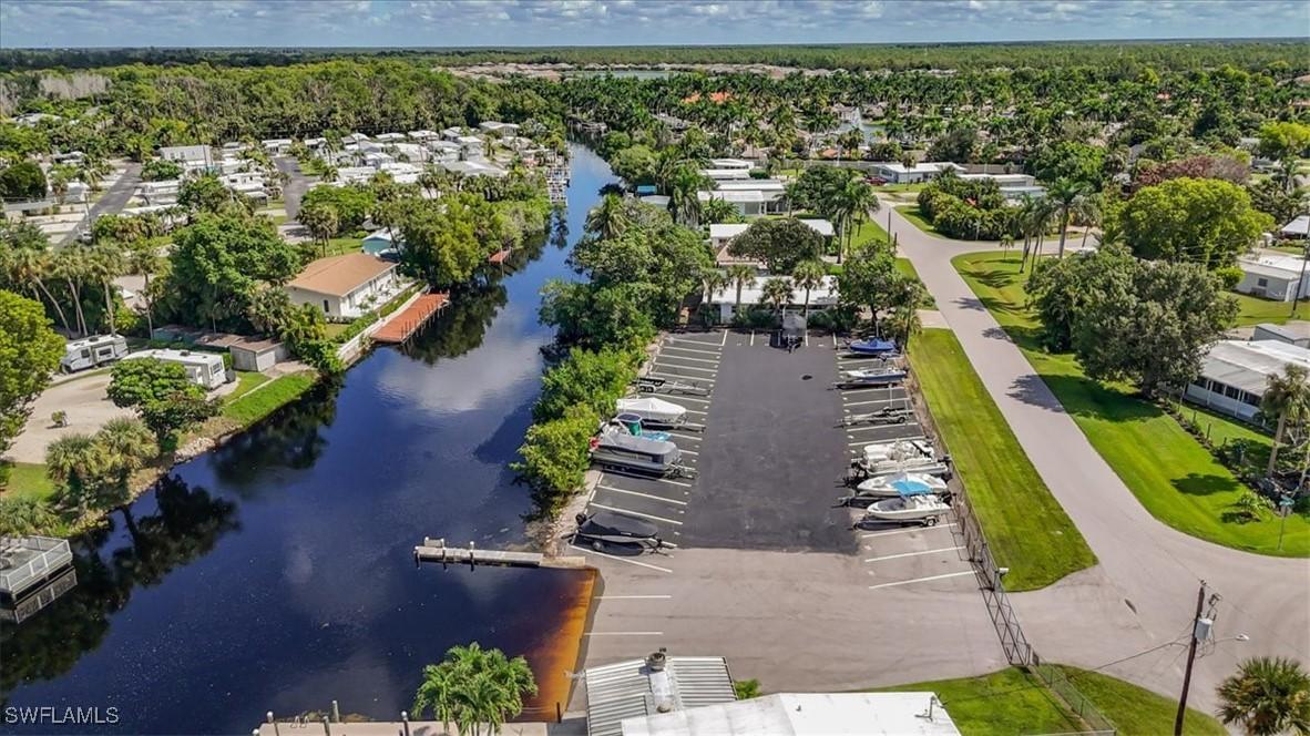 32 Sonderhen Dr., Naples, FL