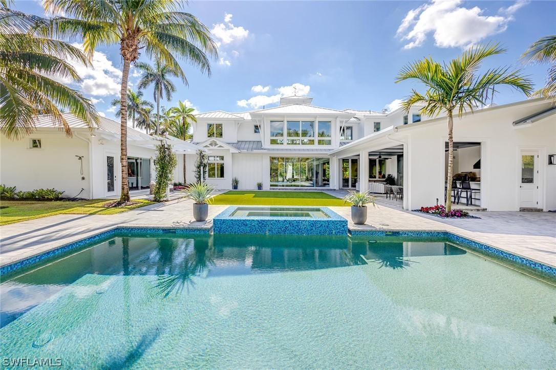 175 Center St., Naples, FL 34108