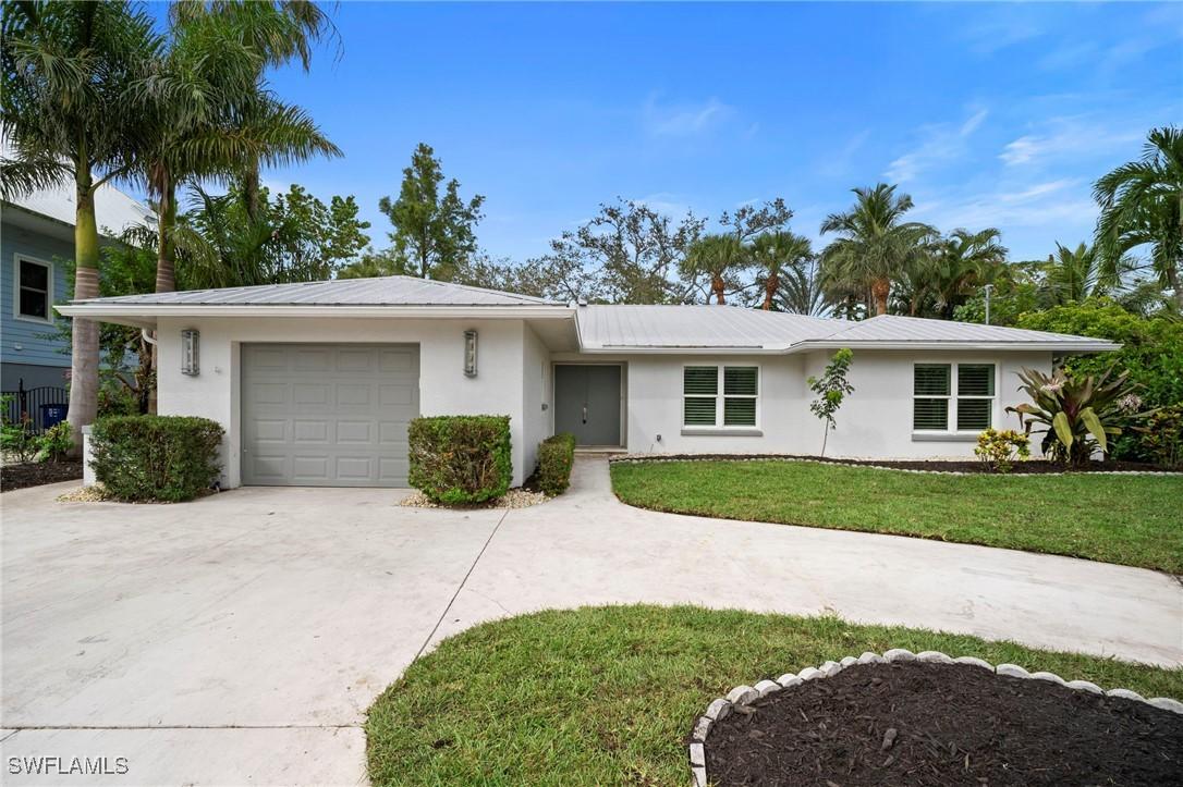 9964 Puopolo Ln., Bonita Springs, FL 34135
