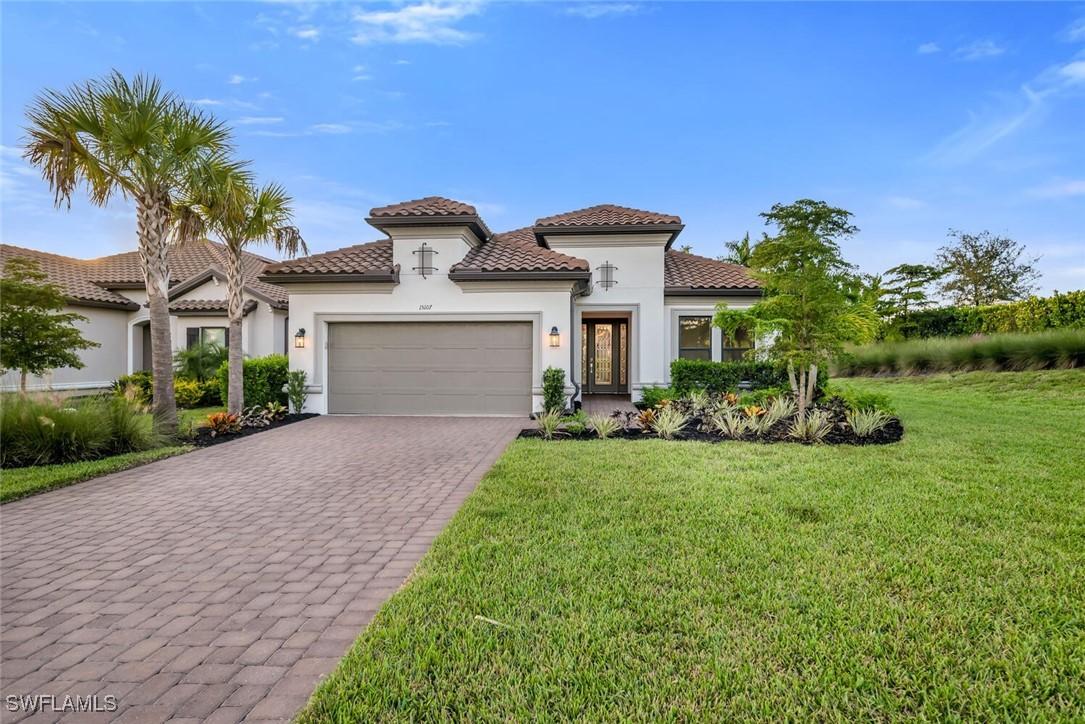 15107 Pescara St., Naples, FL 34114