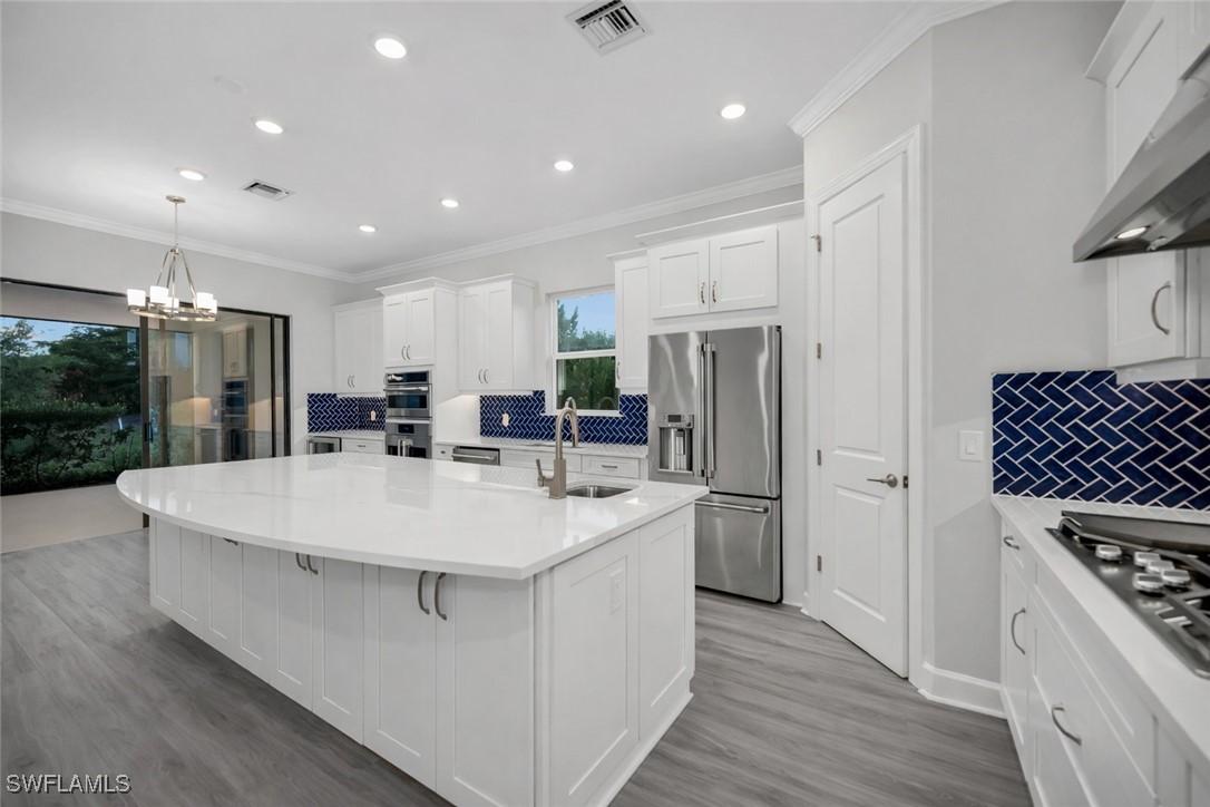 15107 Pescara St., Naples, FL 34114