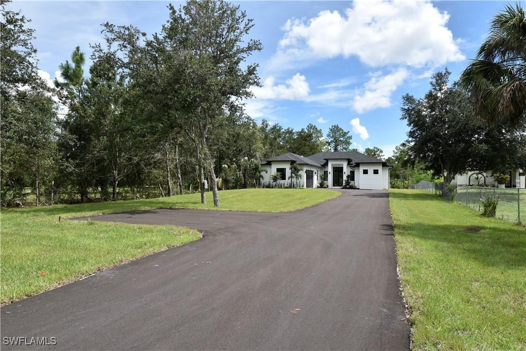 432 16 St., Naples, FL 34117