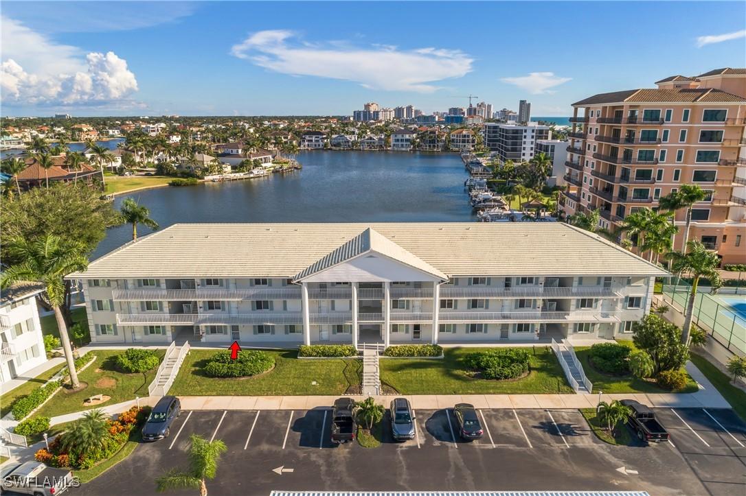 10682 Gulf Shore Dr. #C102, Naples, FL 34108