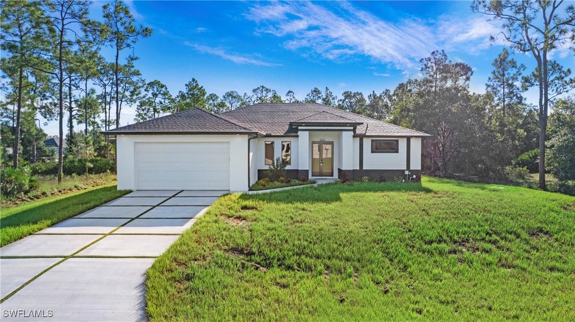 1420 Poinsettia Ave., Lehigh Acres, FL 33972