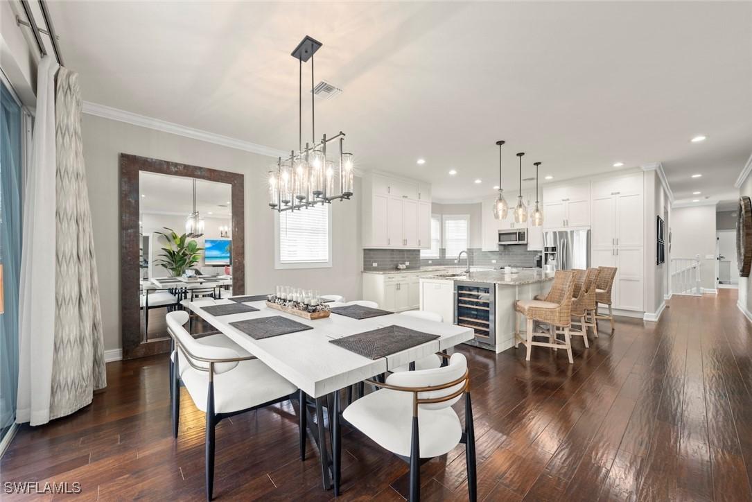 646 Vintage Reserve Cir. #4D, Naples, FL 34119