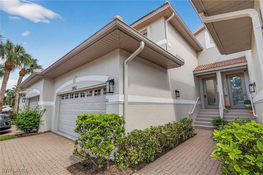 3962 Bishopwood Ct. #201, Naples, FL 34114