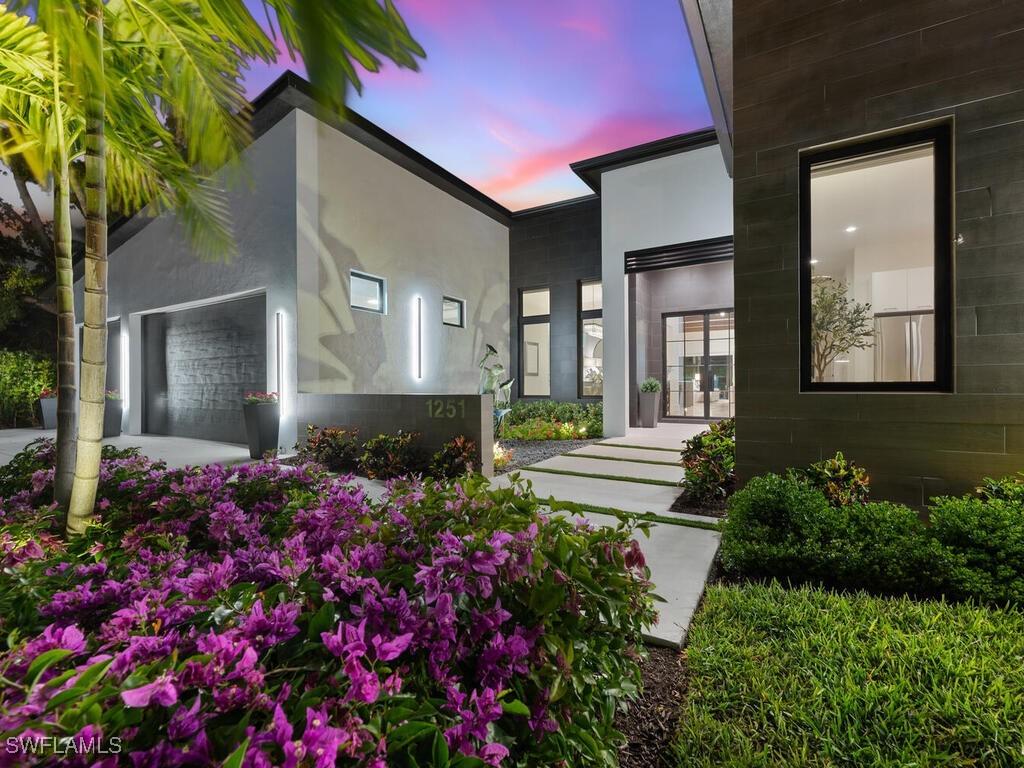 1251 Creech Rd., Naples, FL 34103