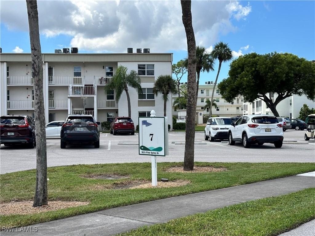 1624 Pine Valley Dr. #115, Fort Myers, FL 33907