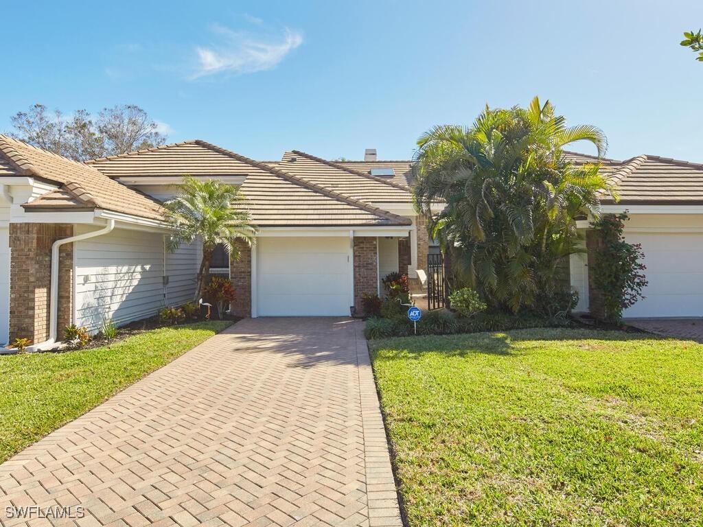 575 Park Shore Dr. #H2, Naples, FL 34103
