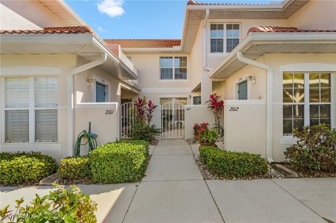5010 Cedar Springs Dr. #202, Naples, FL 34110