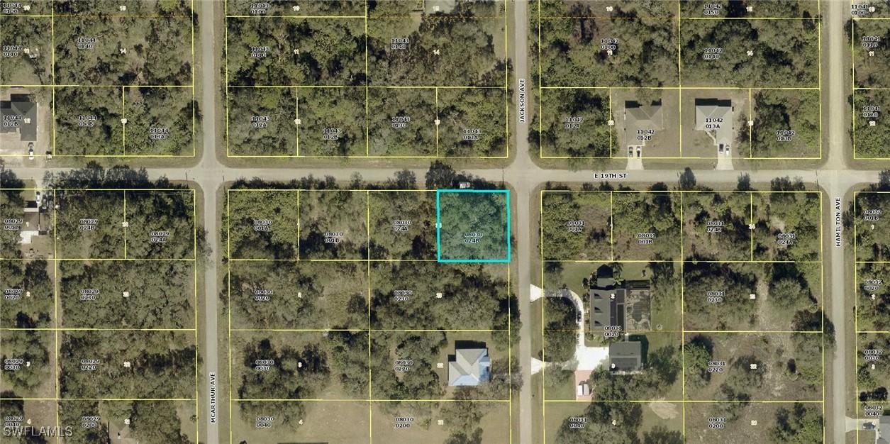 2806 E 19th St., Lehigh Acres, FL 33972