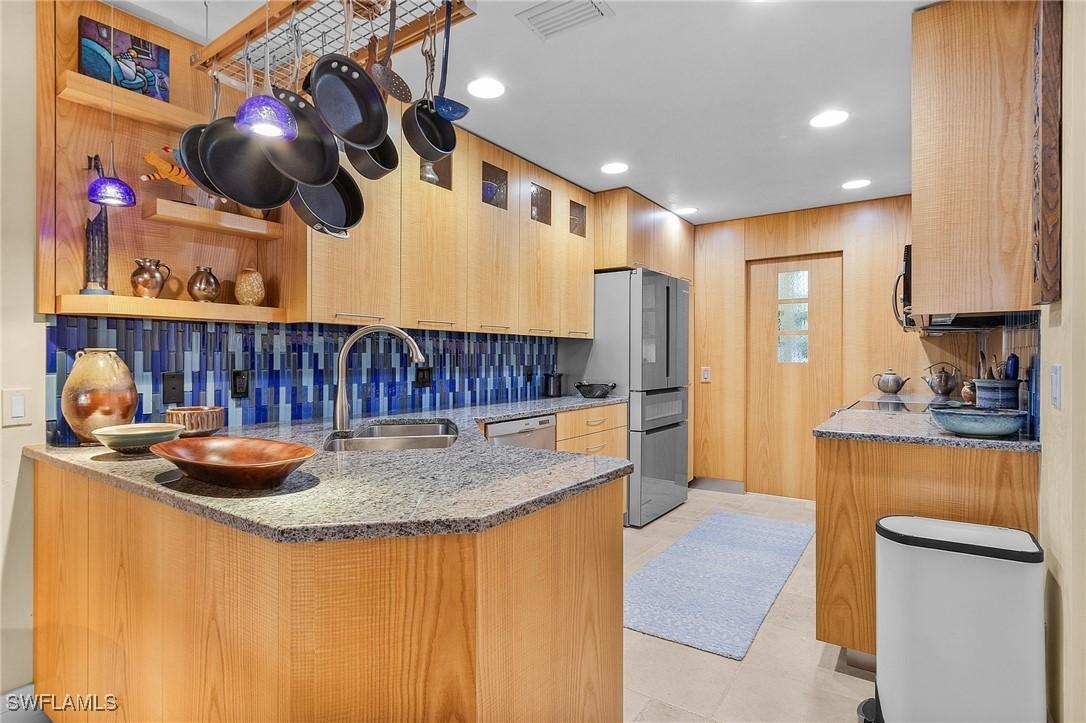 5677 Cove Cir. #47, Naples, FL 34119