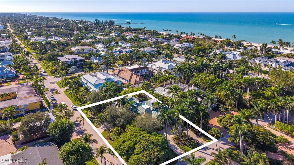 180 7th Ave., Naples, FL 34102