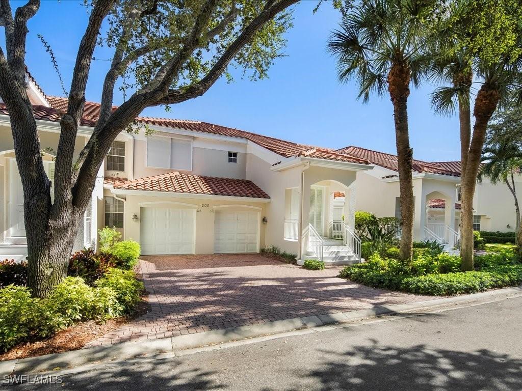 200 L Ambiance Cir. #102, Naples, FL 34108