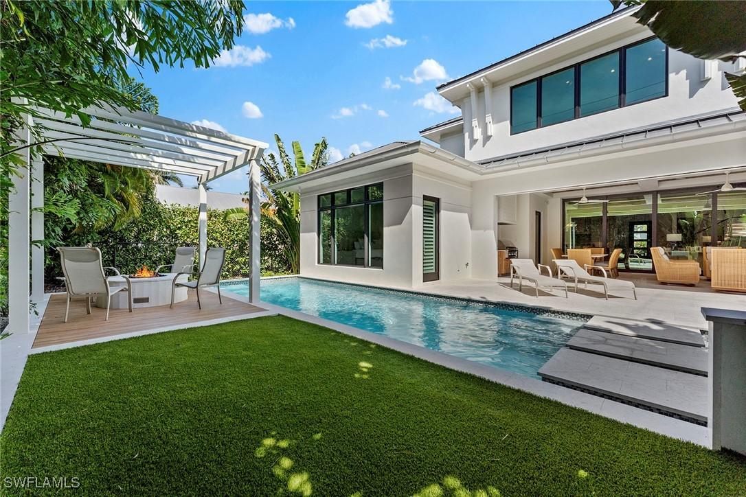 644 W Lake Dr., Naples, FL 34102