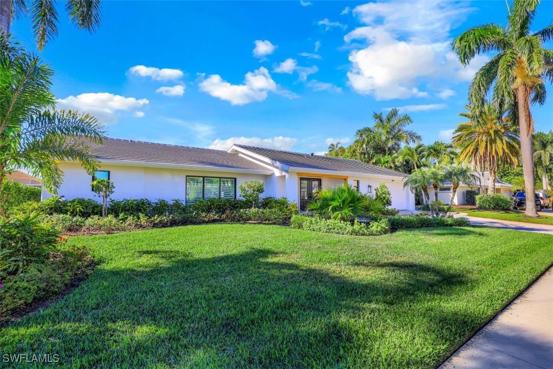334 Polynesia Ct., Marco Island, FL 34145