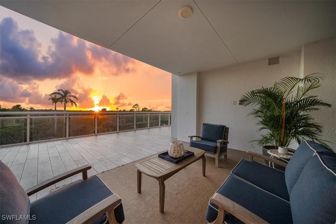 13915 Old Coast Rd. #301, Naples, FL 34110