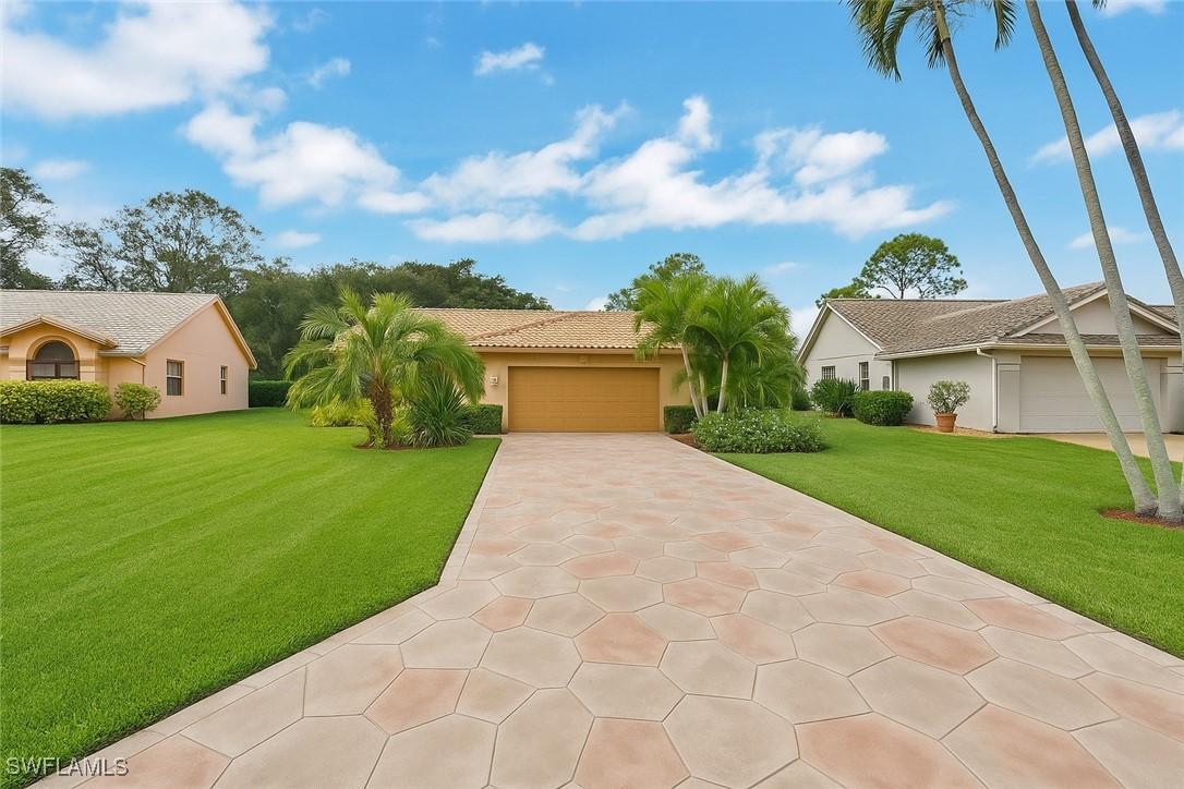 241 Saint James Way, Naples, FL 34104
