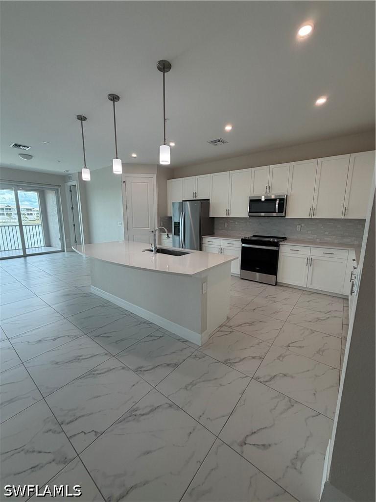 251 Indies Dr E #201, Naples, FL 34114