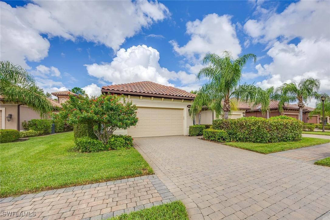 6603 Roma Way, Naples, FL 34113