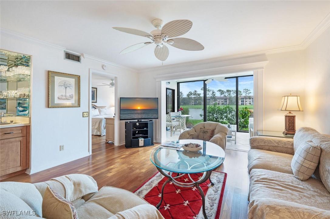 7300 Coventry Ct. #606, Naples, FL 34104